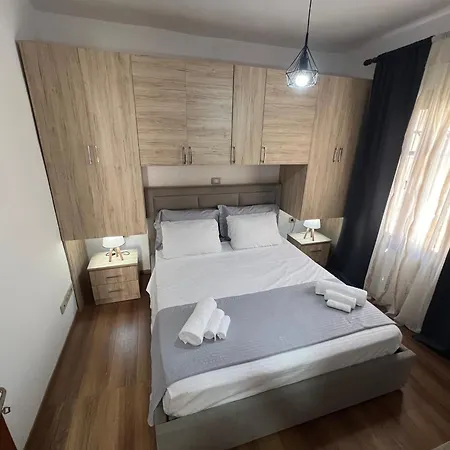 Vlora Guest House Exterior photo