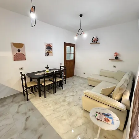 Vlora Guest House Exterior photo